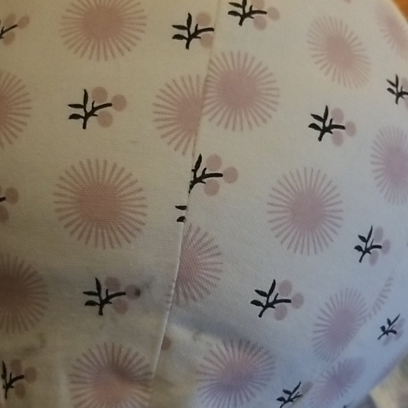 NWT lil' PYAR-Fabric Hot air balloon mobile-pink/cream floral pattern - Picture 6 of 6